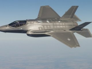 ABD Rusya sınırına F-35 konuşlandırıyor