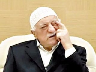 FETÖ elebaşı ByLock'tan darbenin mesajını vermiş