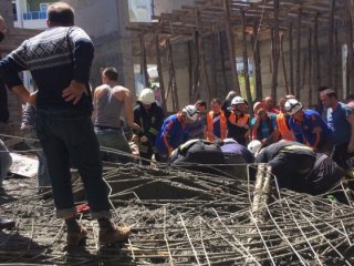 Cami inşaatında göçük! Ölü ve yaralılar var