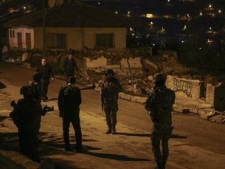 Başkent'te polise kalaşnikoflu saldırı