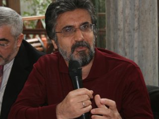 Hindistan’ın dökülen makyajı: Keşmir