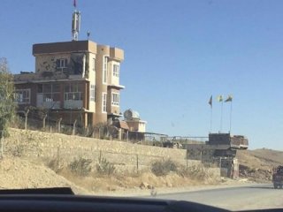 Terör örgütü PKK'nın Sincar'daki 'bayrak oyunu'