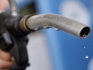Benzine büyük indirim geldi