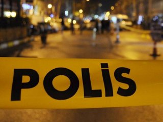 Otelde kan donduran cinayet!