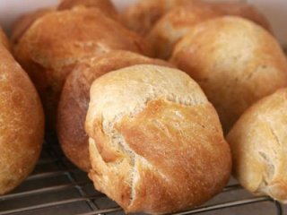 Askere ekmeği 4 katı fiyatla satmışlar...