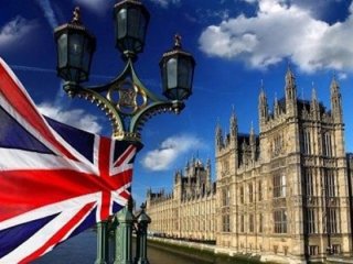 İngiltere’de aşırı sağ çöktü