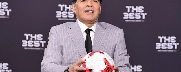 Maradona geri dönüyor! İmzayı attı