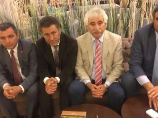 CHP'li 4 vekil, Meclis'te açlık grevine başladı