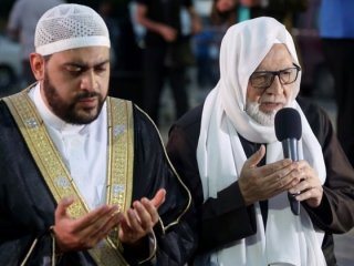 Mescid-i Aksa'nın imamı İstanbul'da!