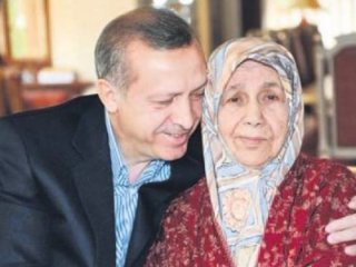 Erdoğan: Her anneyi kendi annem gibi görüyorum