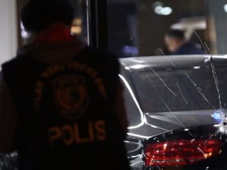 Beşiktaş'ta lüks galeriye silahlı saldırı!