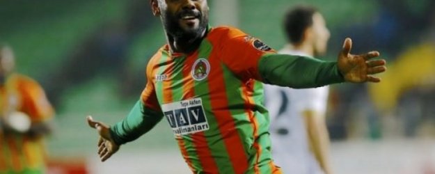 Vagner Love, Ronaldo'yu geçti, tek rakibi Messi!