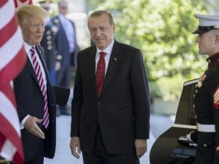 Trump Erdoğan'ı böyle karşıladı!