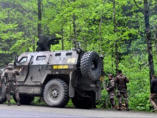 O teröristler fotokapana yakalandı