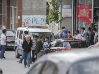 Öğretmenin bulduğu mektup üzerine veliler okula koştu