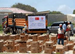 Somali'ye yardımda Türkiye lider