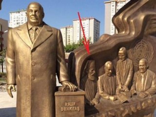 CHP'li belediye Türk düşmanı başpiskopos Makarios'un heykelini dikti