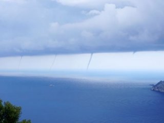 Antalya'da inanılmaz görüntü! 7 hortum birden...