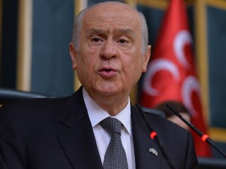 Bahçeli'nin o sözlerini tüm salon ayakta alkışladı