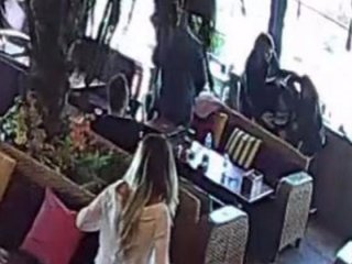 İş adamına FETÖ şantajı! Polislere suçüstü