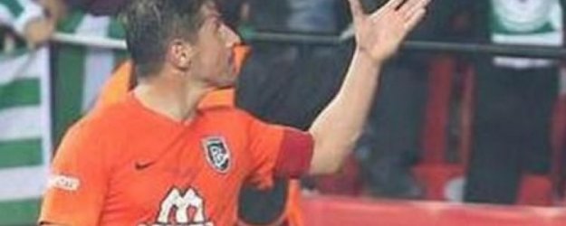 Emre Belözoğlu'nu çıldırttılar