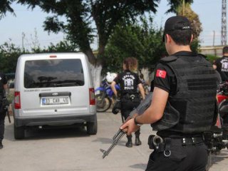 Aile kavgası sonrası 500 polisle baskın!