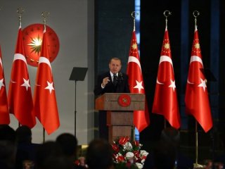 Erdoğan'dan yalan söyleyen darbecilere tepki