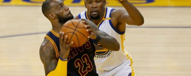 Finalde ilk adımı Golden State attı!