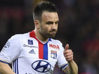 Valbuena geliyor!