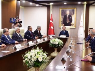 HSK'da kim hangi göreve getirildi?