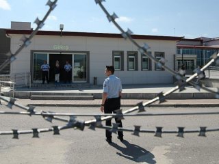 Darbecinin sözleri çileden çıkardı! Salon karıştı