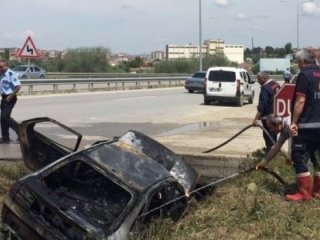 Otomobil bomba gibi patladı: 4 ölü!