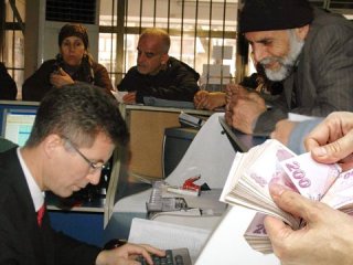 Emekli, maaş alarak bayrama girecek
