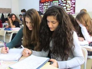 Liselerde haftalık ders saatleri değişti!