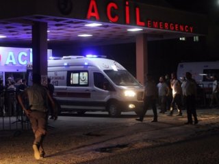 Şırnak'ta zırhlı polis aracı devrildi