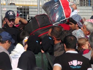 Sayı 10 bini aştı! Akın akın gidiyorlar