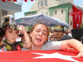 Şehidin eşi yürekleri dağladı