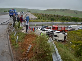 Çok feci kaza! Otobüs köprüden uçtu