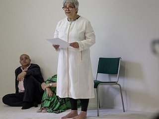 FETÖ kilisesinde kadınlı erkekli namaz!