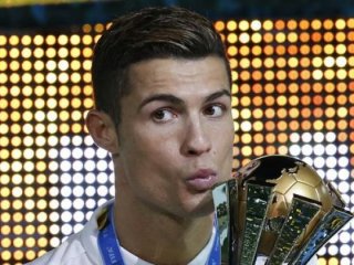 Ronaldo evet derse FIFA yandı!..