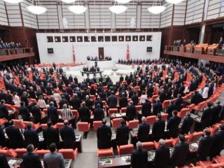 Karar verildi! Saat 02:37'yi gösterdiğinde...