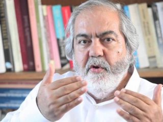 Mehmet Altan şov! Roussea'dan girdi subliminalden çıktı