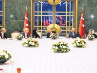 Erdoğan: O gece cesaretin neydi öyle?