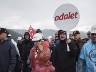 Kılıçdaroğlu'ndan paralel yürüyüş