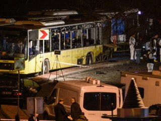 Alçaklar cesaret hapı alıp saldırmış!