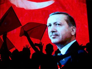15 yıllık hayaliydi! 3 ayda 600 bin kişiye dokundu
