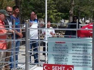 Kahraman Şehit Ömer Halisdemir'e anlamlı ziyaret