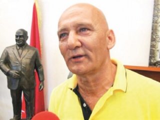 Başkan belediyeyi ‘yaktı’