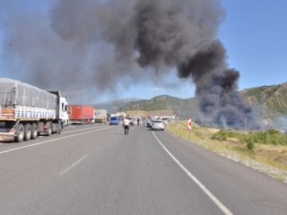 Erzincan’da askeri aracın geçişi sırasında patlama