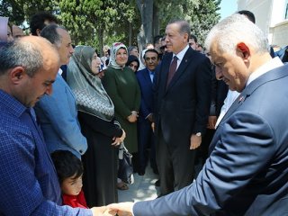 Cumhurbaşkanı Erdoğan ve Başbakan Yıldırım 15 Temmuz şehitliğinde